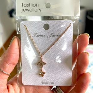 Rose gold toned necklace CZ